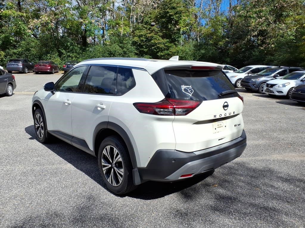 Used 2021 Nissan Rogue SV w/ Premium Package image 5