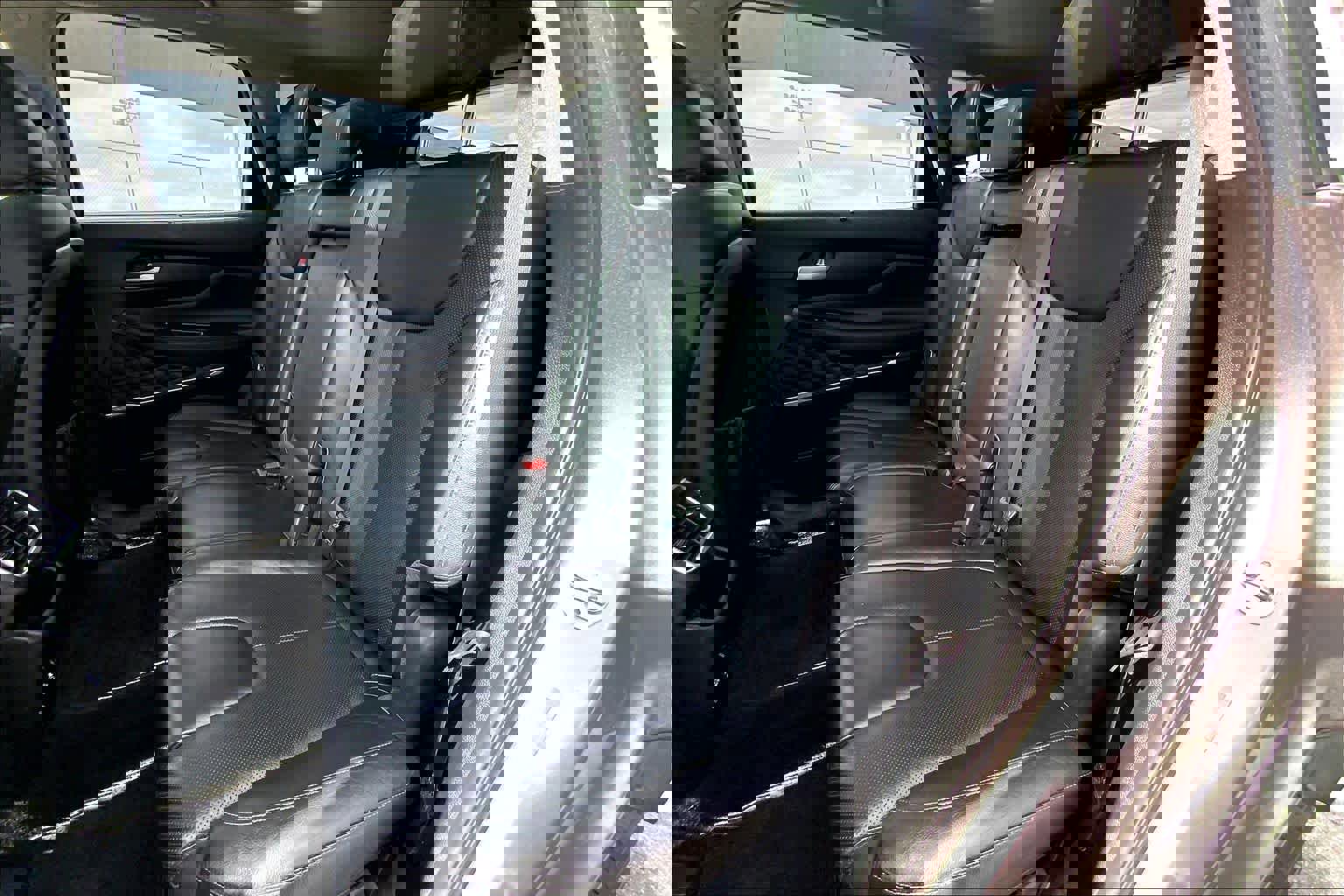 Used 2019 Hyundai Santa Fe FWD image 19