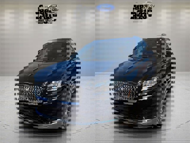 Used 2022 Lincoln Nautilus Reserve image 8