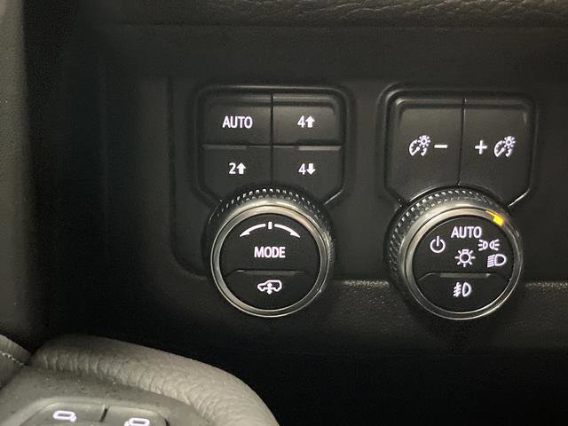 Used 2023 GMC Yukon Denali w/ Denali Reserve Package image 25