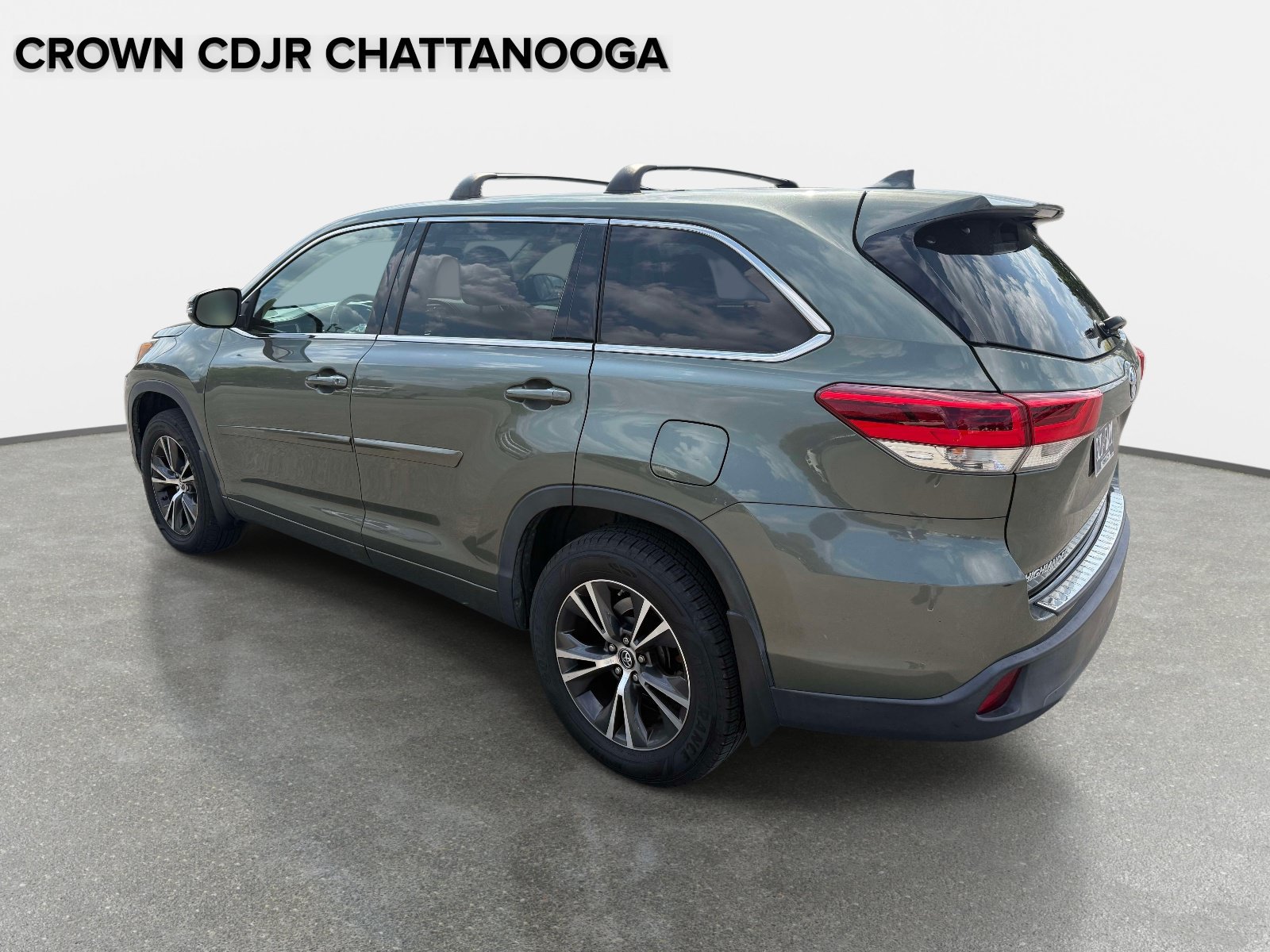 Used 2018 Toyota Highlander Plus w/ Protection Package #3 AWD/4WD image 3