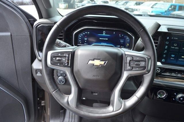 Used 2023 Chevrolet Silverado 1500 LT image 19
