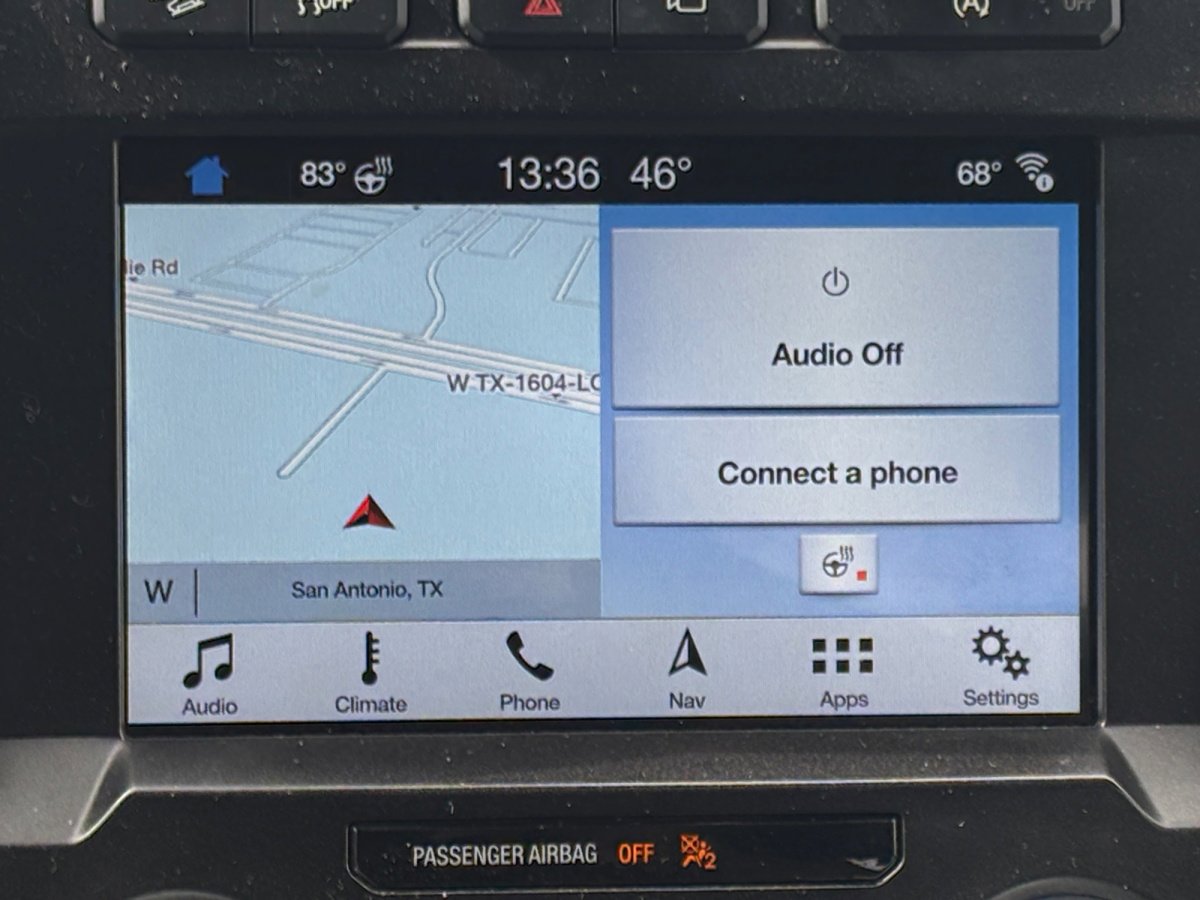 Used 2018 Ford F150 Platinum w/ Equipment Group 701A Luxury image 8