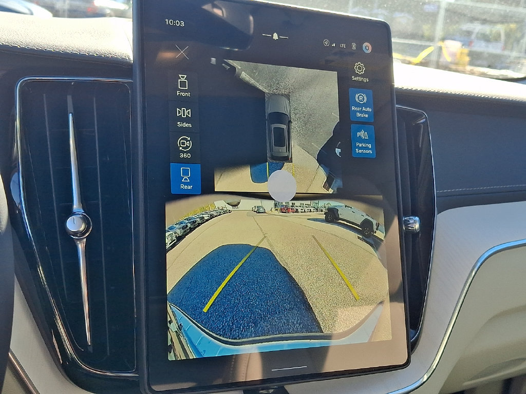 New 2027 Volvo XC60 B5 Ultra AWD/4WD image 16