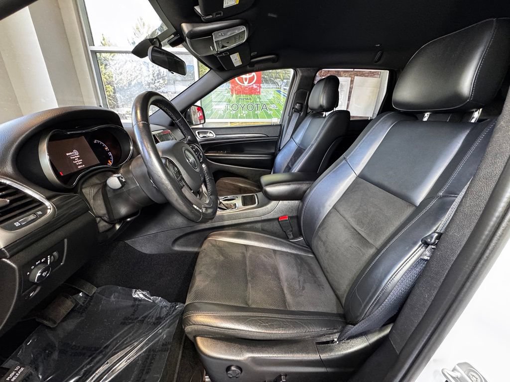 Used 2021 Jeep Grand Cherokee Laredo X AWD/4WD image 17