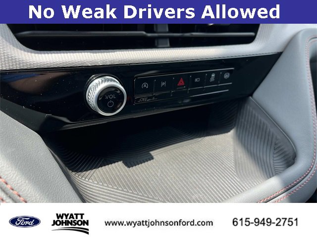 New 2025 Ford Explorer Active image 30