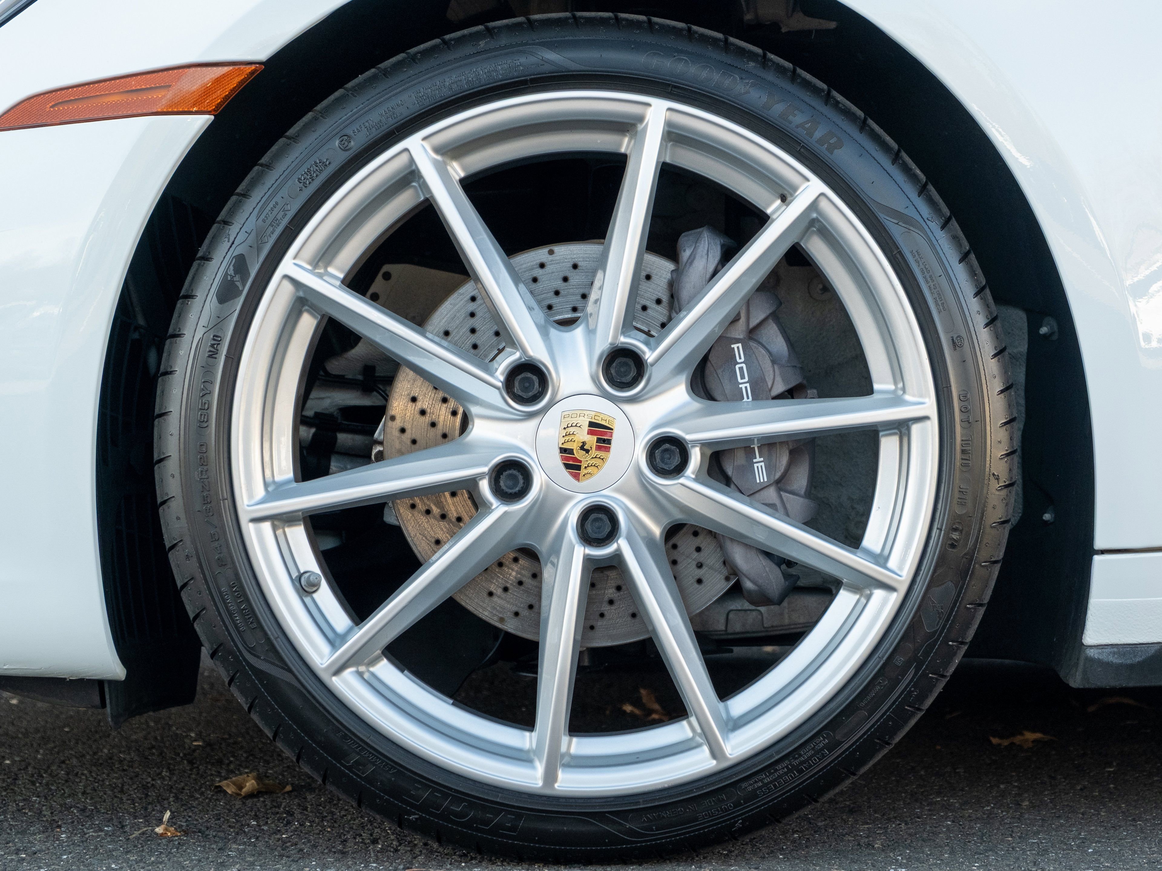 Certified 2021 Porsche 911 Carrera image 12