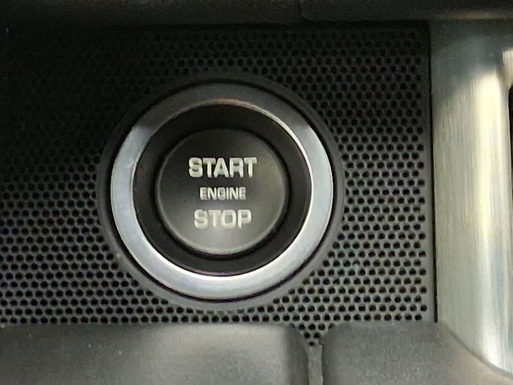 Used 2015 Land Rover Range Rover Supercharged image 27