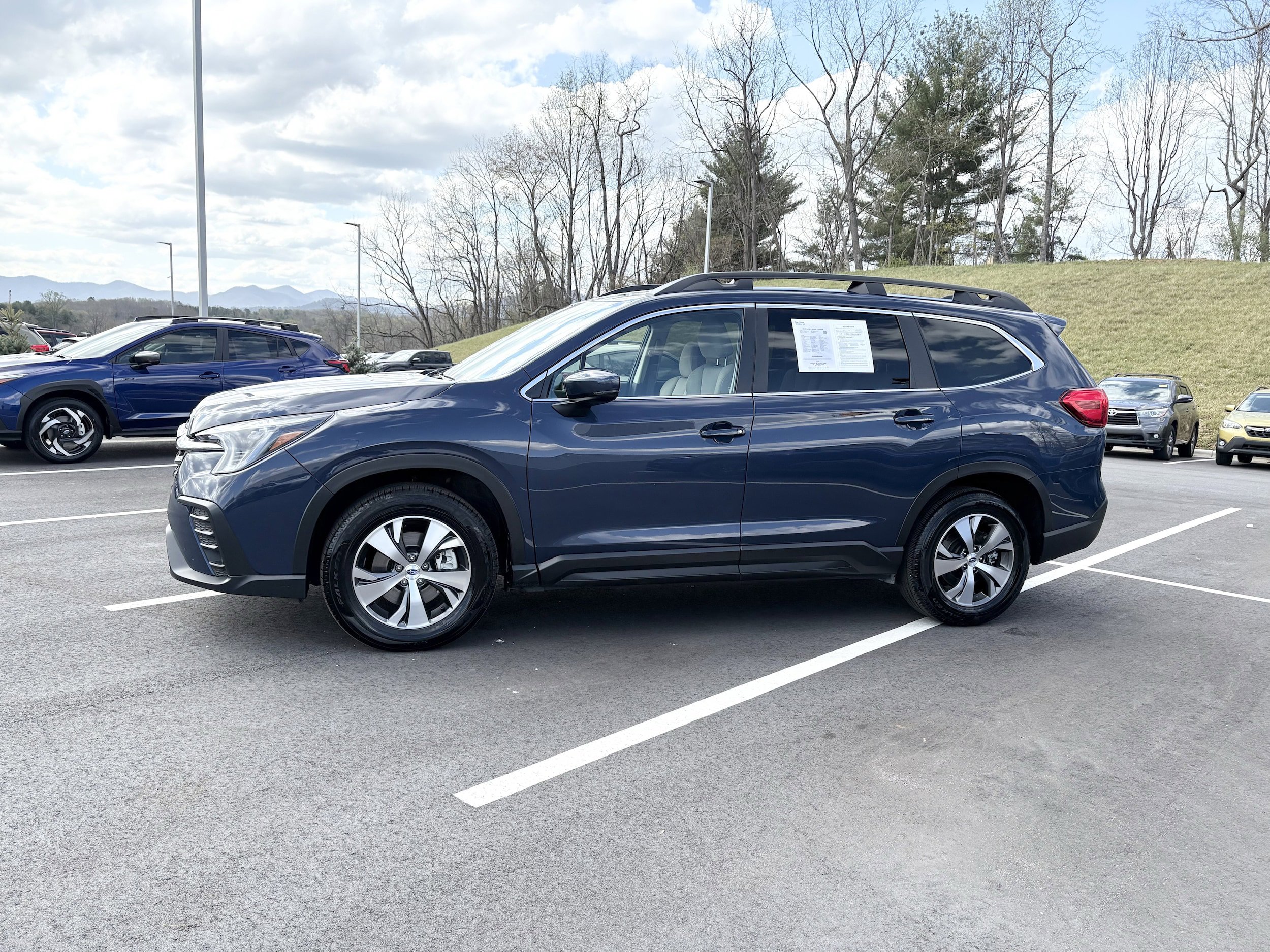 Certified 2025 Subaru Ascent Premium AWD/4WD image 4