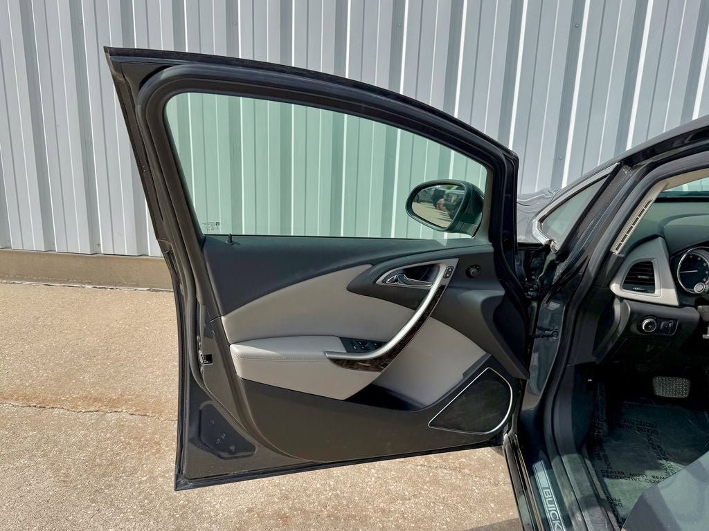 Used 2013 Buick Verano Convenience FWD image 14