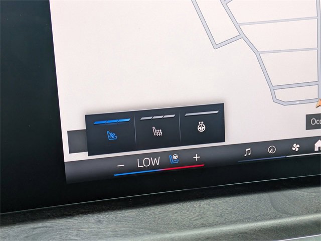 Used 2025 BMW X7 M60i image 18