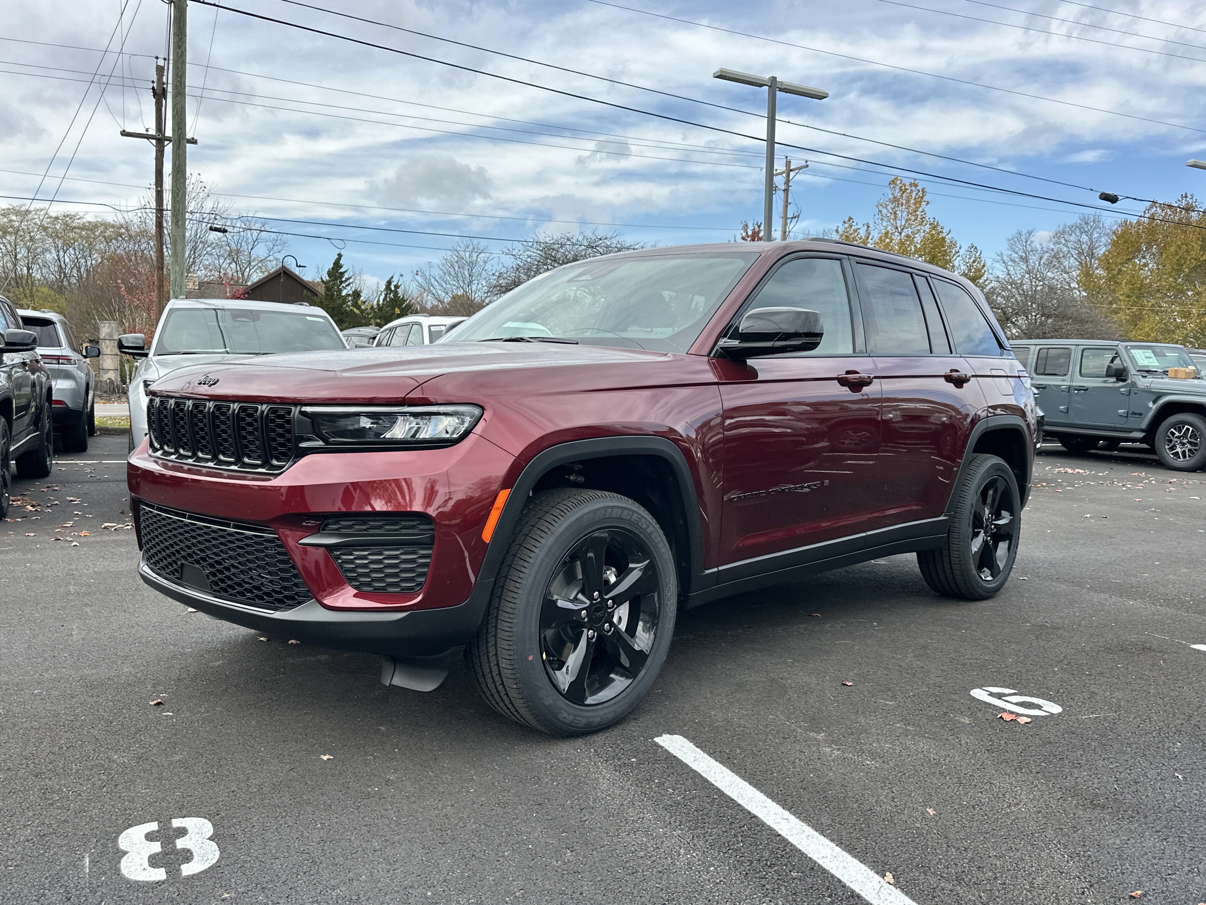 New 2025 Jeep Grand Cherokee Altitude image 22