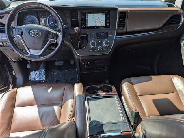 Used 2019 Toyota Sienna Limited Premium w/ Carpet Mat Package FWD image 16