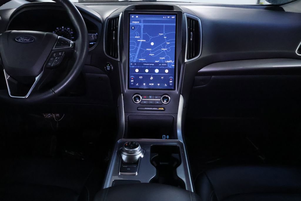 Used 2024 Ford Edge SEL image 16