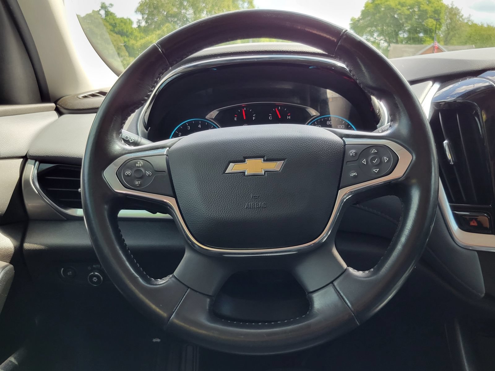 Used 2019 Chevrolet Traverse LT w/ LPO, Floor Liner Package AWD/4WD image 28