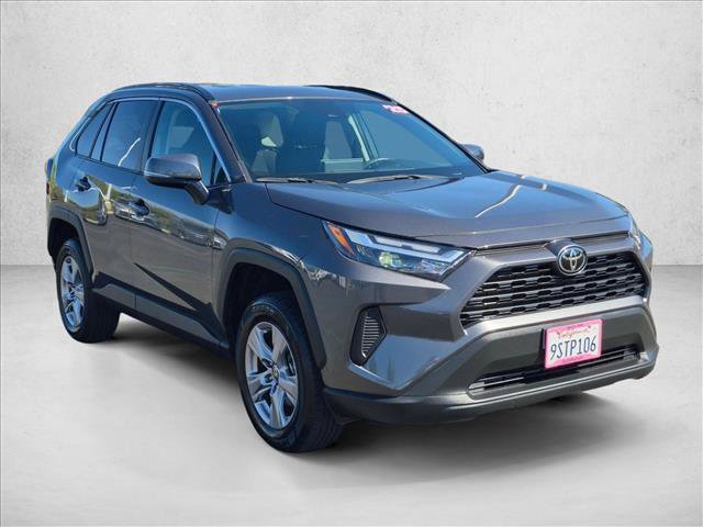 Used 2025 Toyota RAV4 XLE FWD image 3