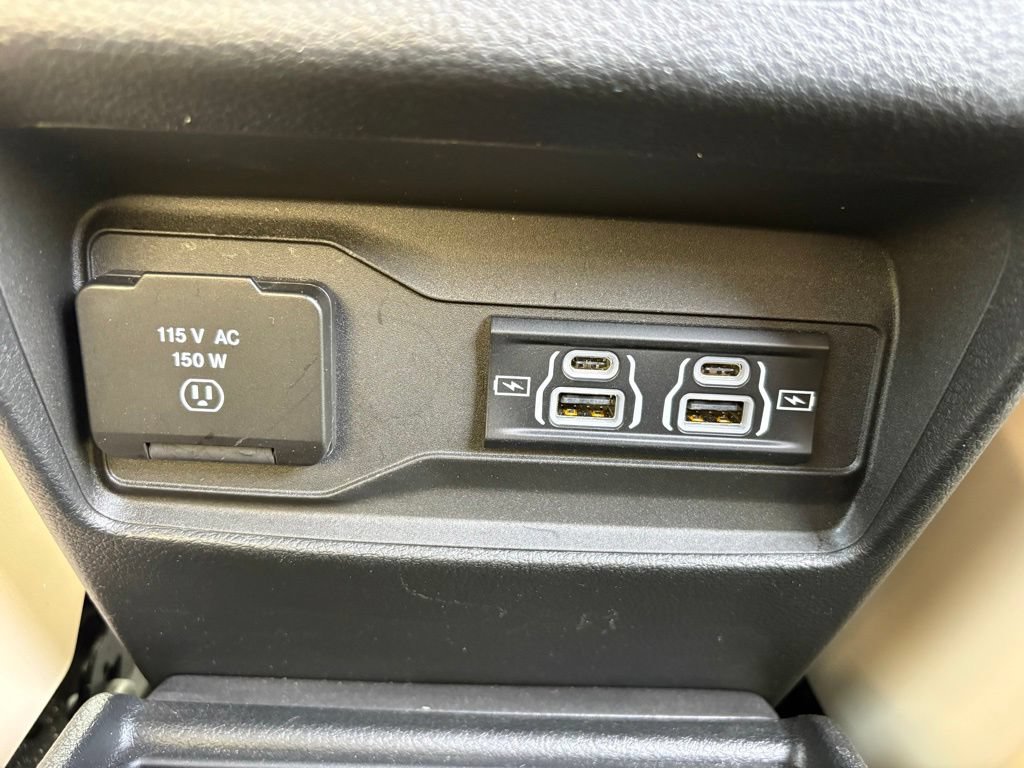 Used 2023 Jeep Grand Cherokee L Limited AWD/4WD image 42