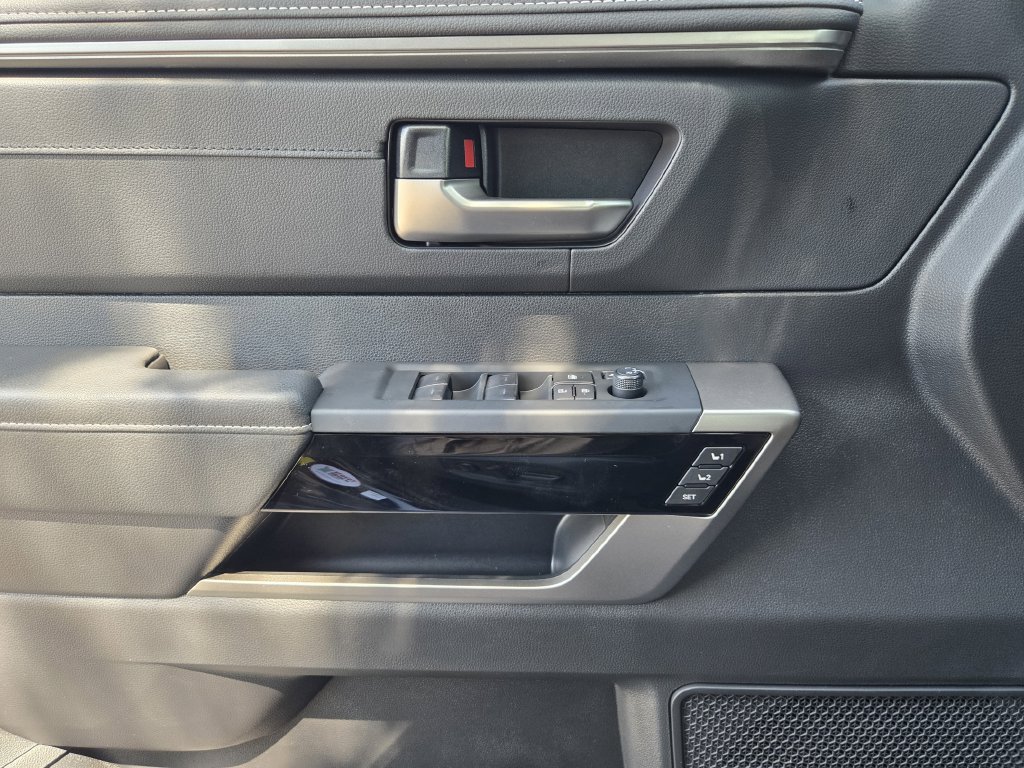 New 2026 Toyota Tundra Limited AWD/4WD image 18