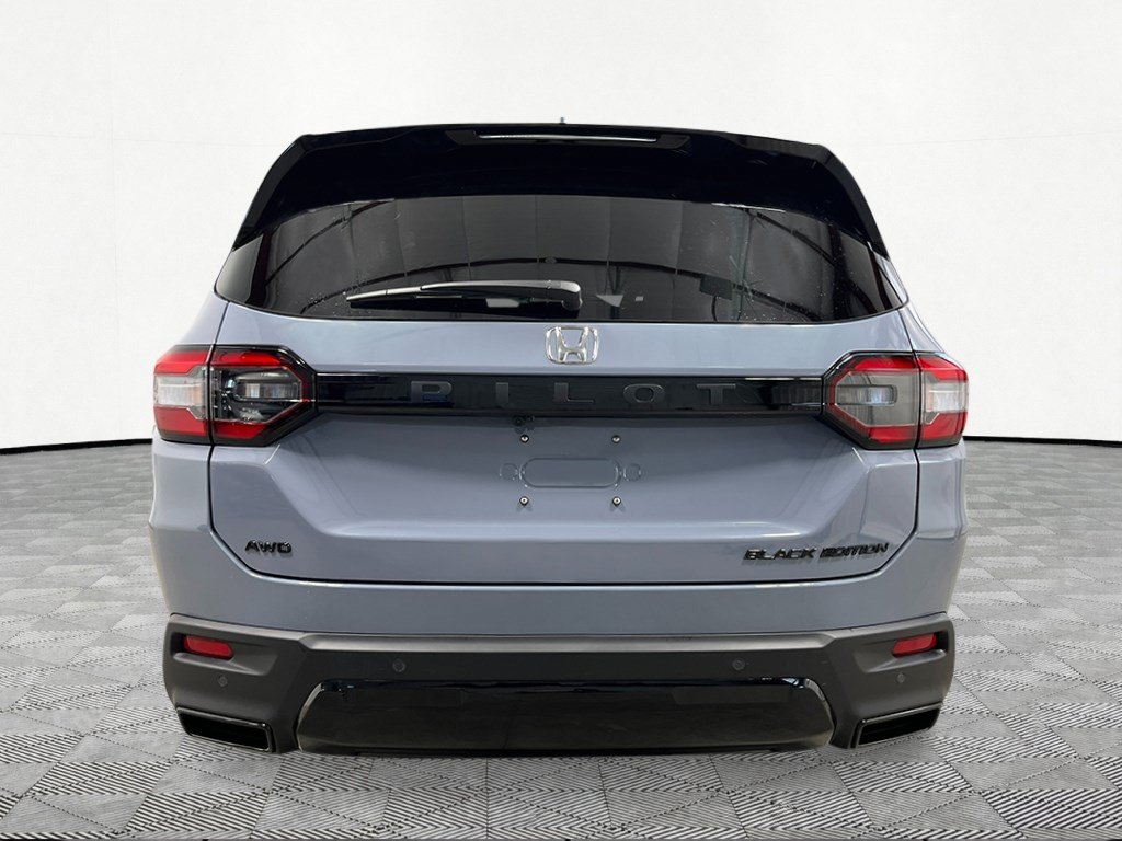 New 2026 Honda Pilot Black Edition image 5