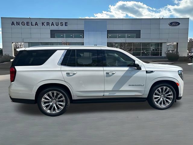 Used 2024 GMC Yukon Denali w/ Denali Reserve Package RWD image 10