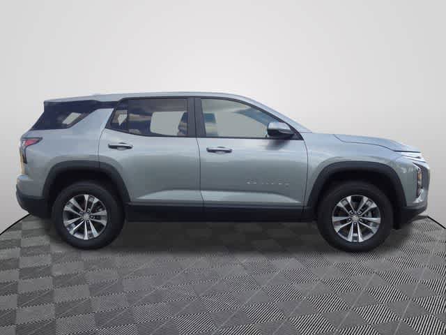 Used 2025 Chevrolet Equinox LT FWD image 4