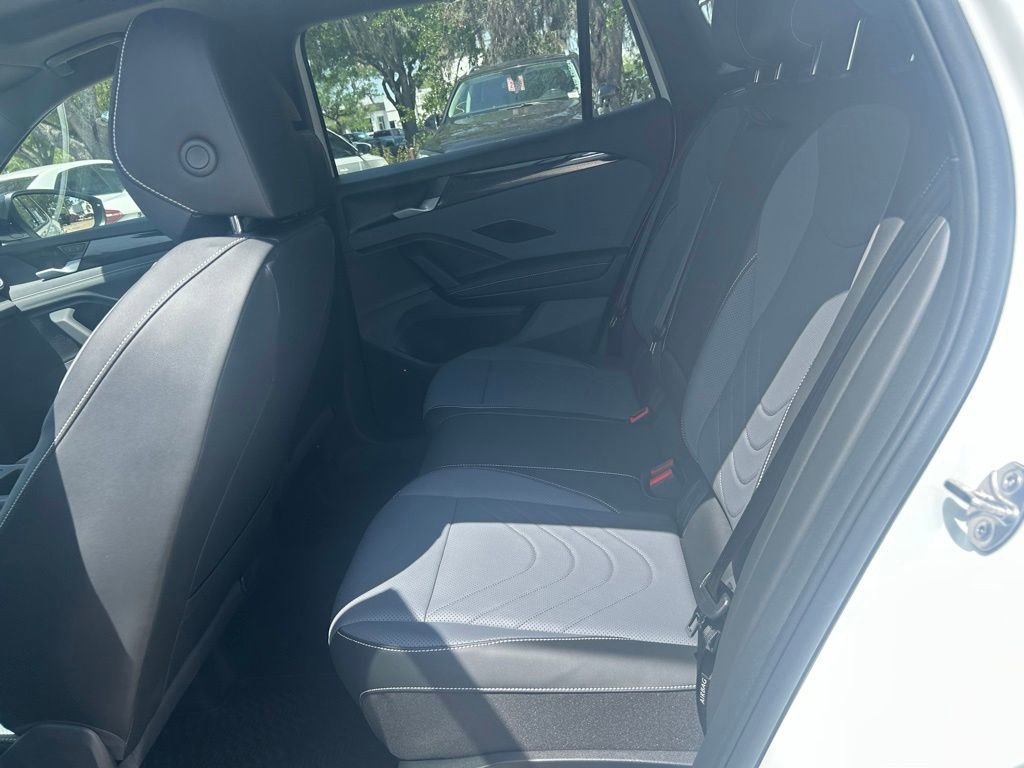 New 2026 Volkswagen Tiguan SE R-Line FWD image 49