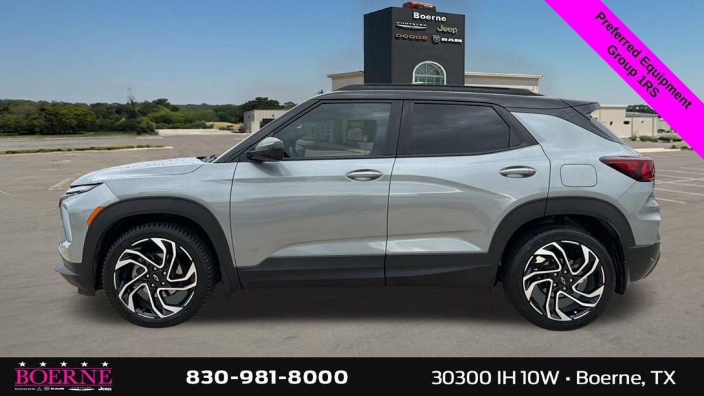 Used 2025 Chevrolet TrailBlazer RS w/ Convenience Package FWD image 6