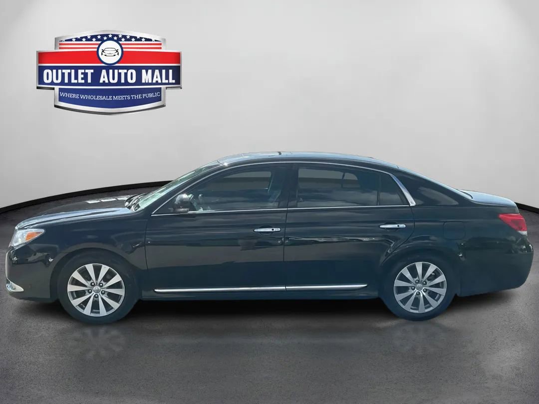 Used 2012 Toyota Avalon Limited image 6