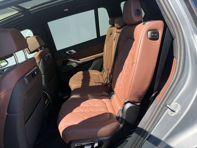 New 2026 BMW X7 xDrive40i w/ M Sport Package image 11