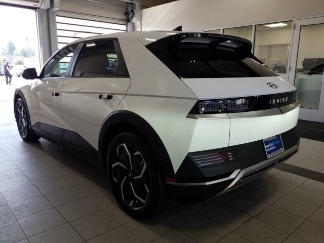 Certified 2024 Hyundai Ioniq 5 SEL RWD image 18
