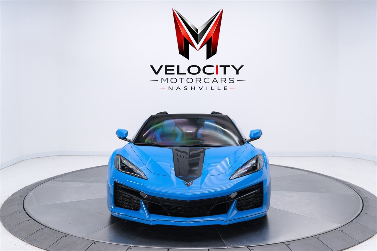 Used 2023 Chevrolet Corvette Z06 w/ Stealth Interior Trim Package RWD image 11