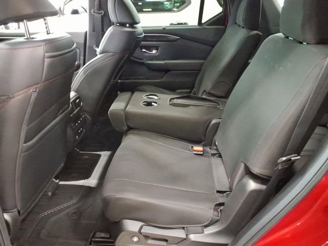 Certified 2025 Honda Pilot Black Edition image 7
