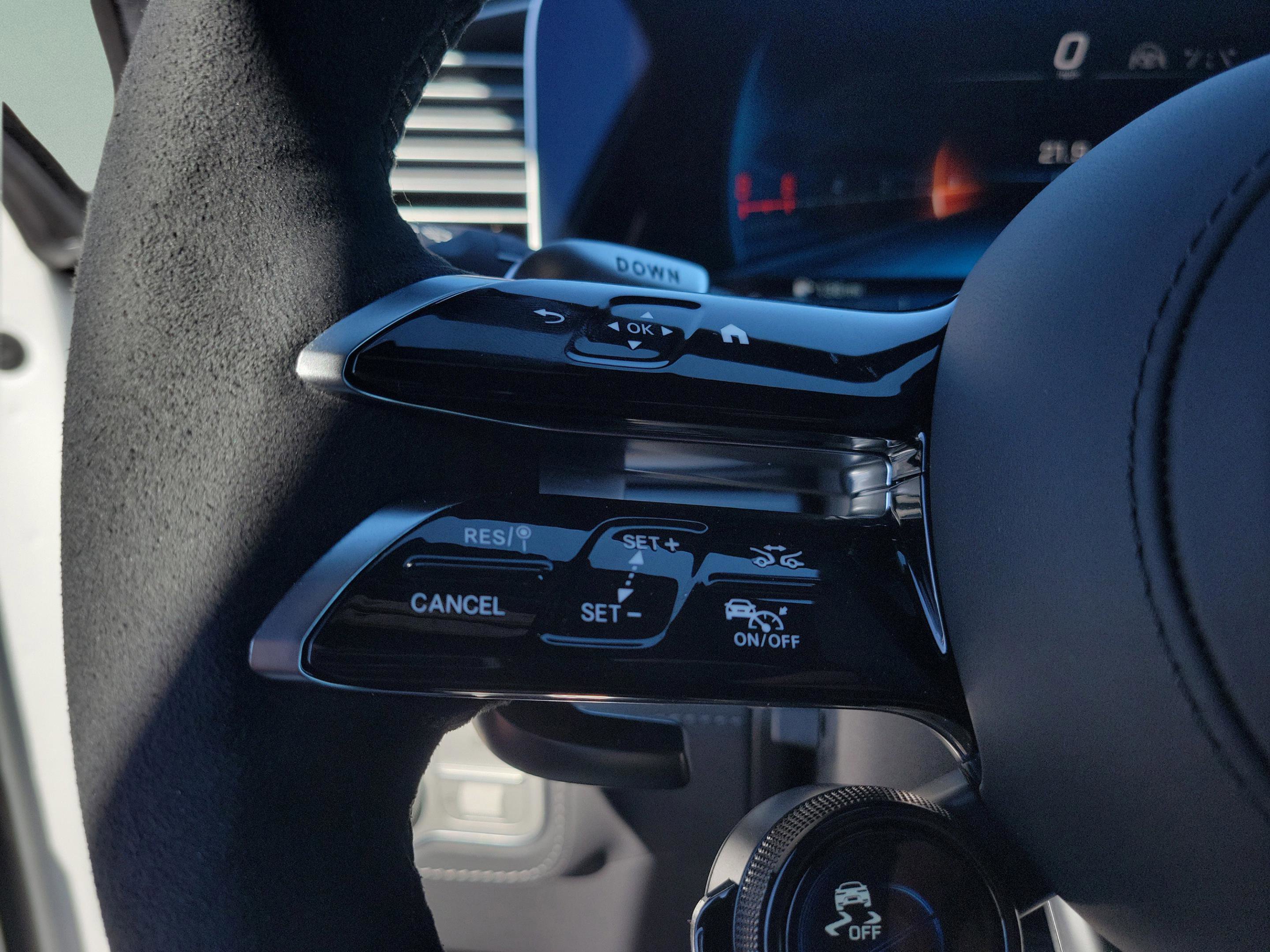 New 2026 Mercedes-Benz GLE 53 AMG 4MATIC Coupe image 25