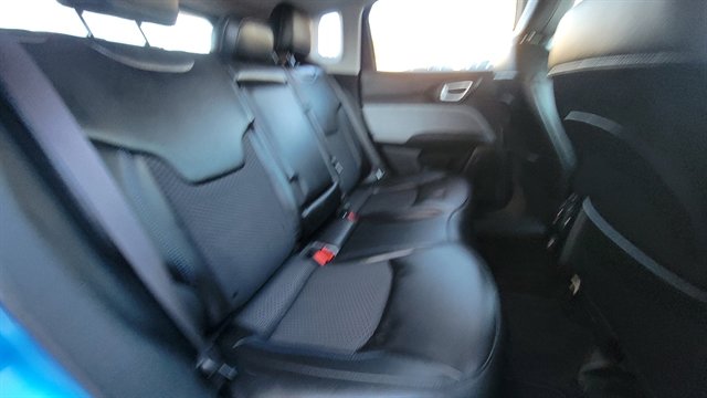 Used 2022 Jeep Compass Latitude image 36