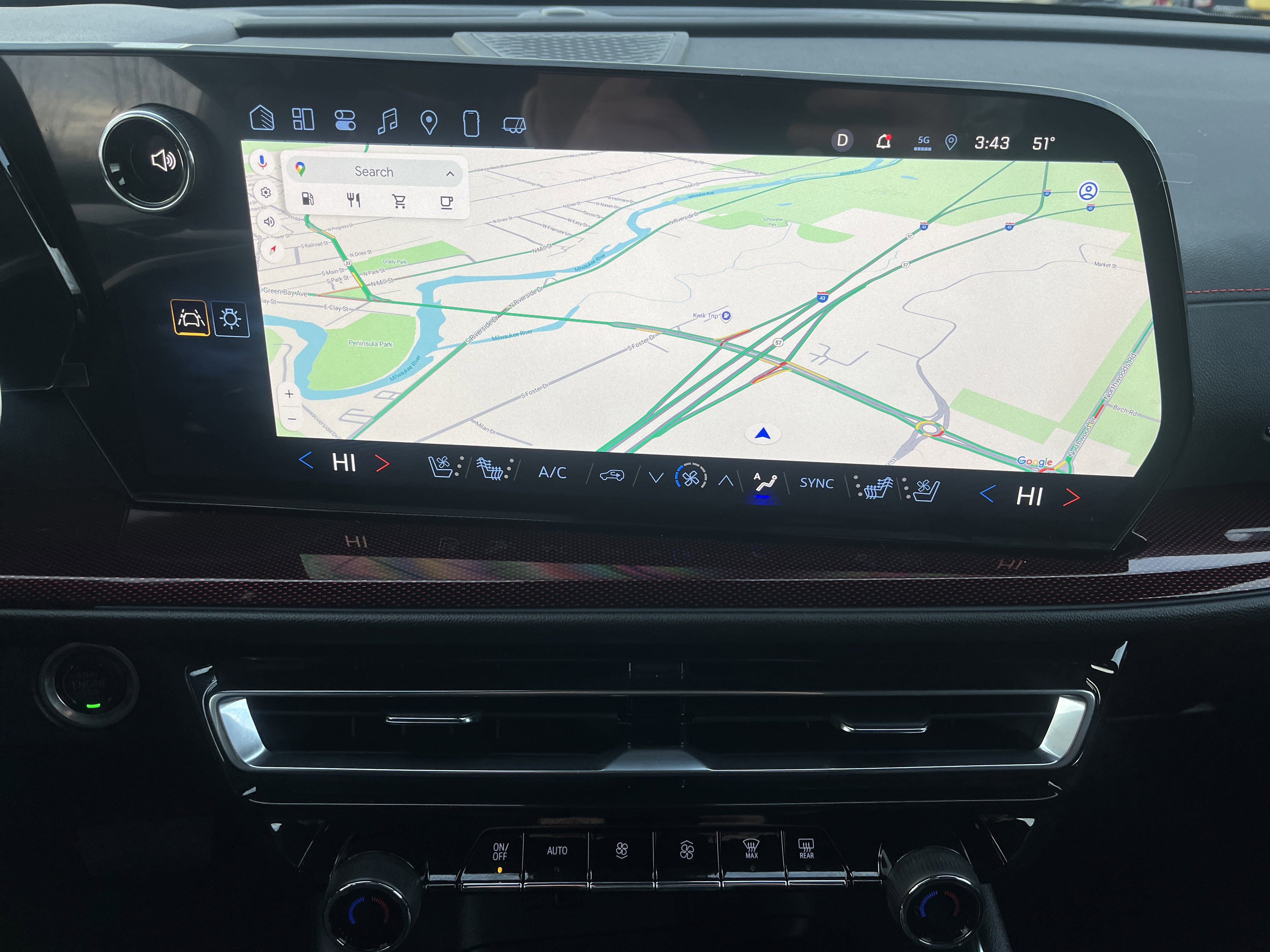 Used 2025 Chevrolet Traverse RS w/ LPO, Floor Liner Package image 33