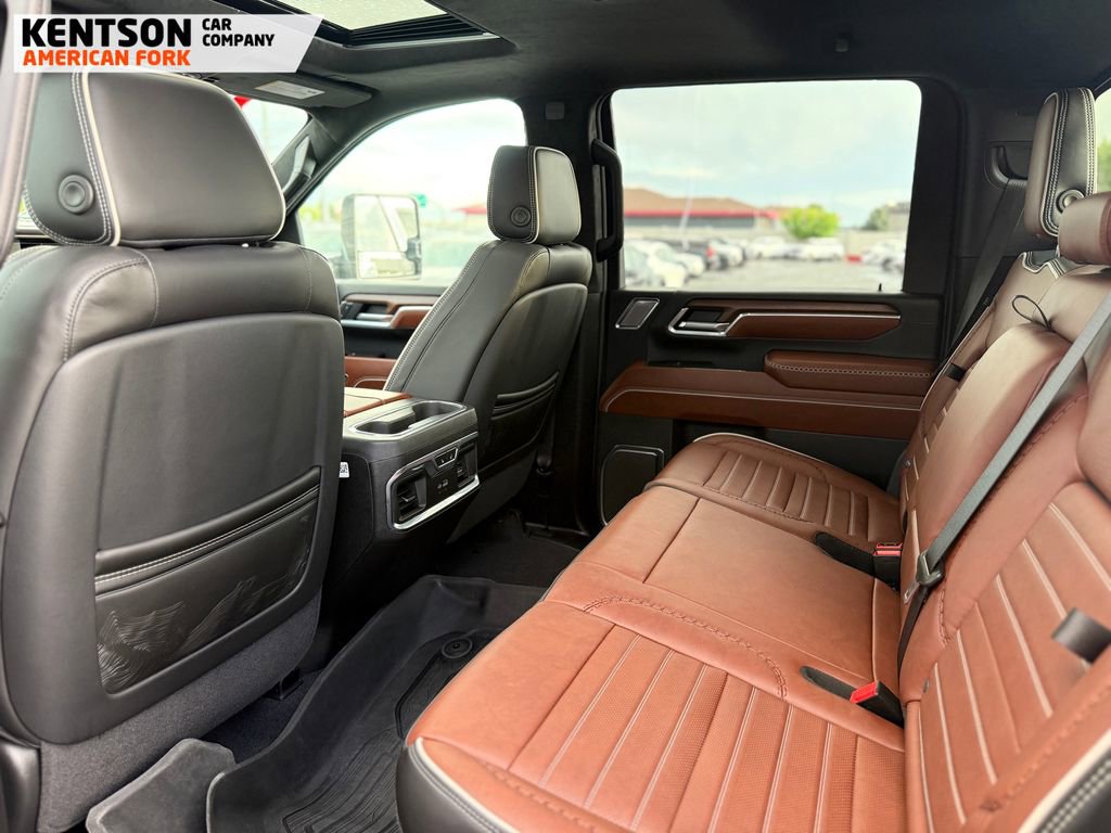 Used 2025 GMC Sierra 3500 Denali Ultimate AWD/4WD image 39