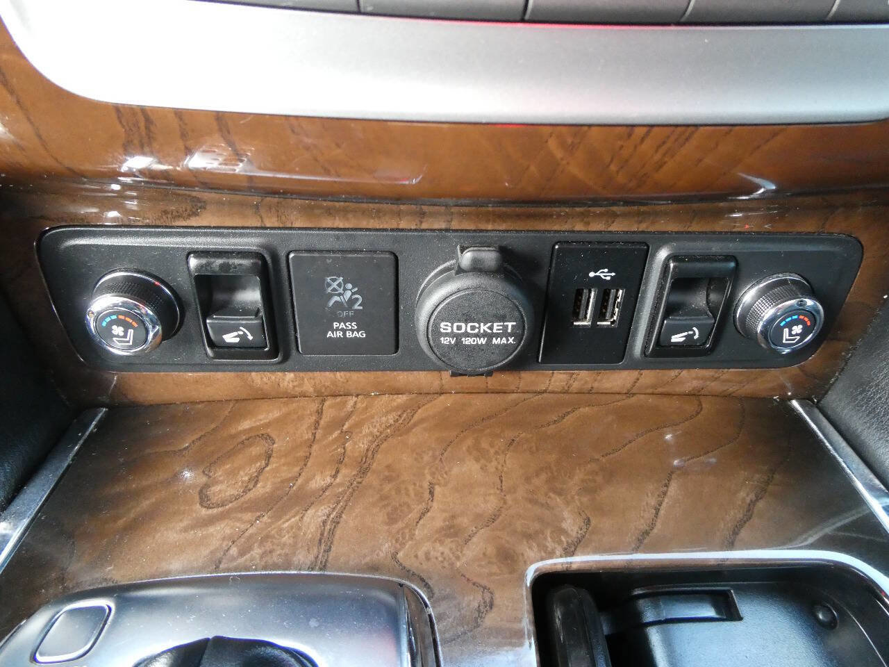 Used 2019 INFINITI QX80 Luxe w/ 22" Wheel Package image 16