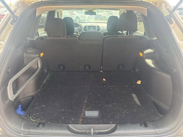 Used 2016 Jeep Cherokee Sport w/ Cold Weather Group image 7