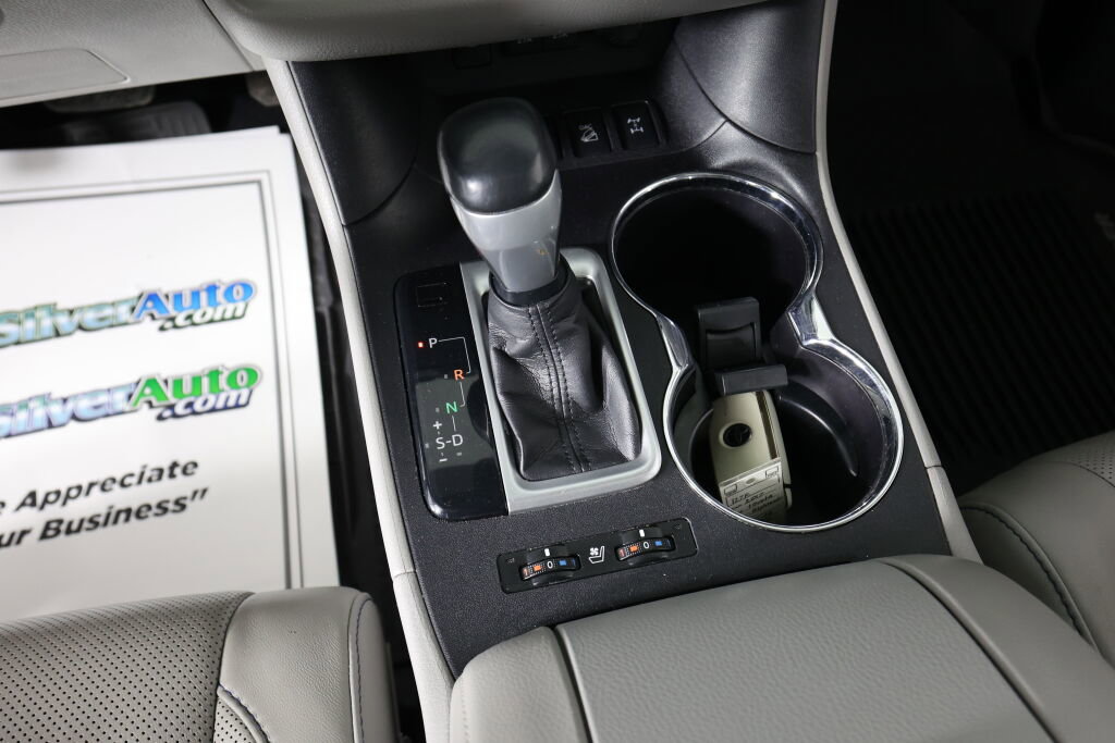 Used 2017 Toyota Highlander Limited image 40