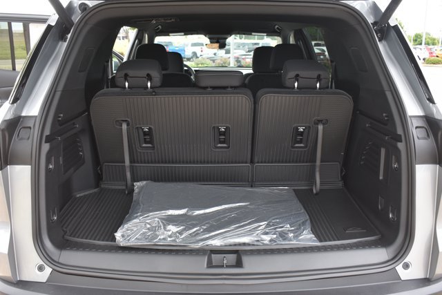 New 2026 Chevrolet Traverse LT w/ Driver Confidence Package FWD image 18