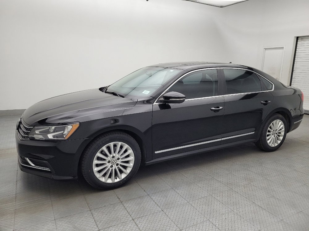 Used 2016 Volkswagen Passat 1.8T SE image 2