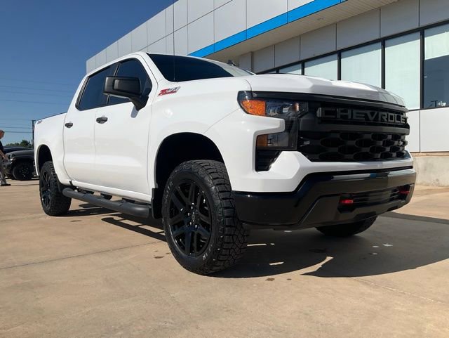 Used 2025 Chevrolet Silverado 1500 Custom Trail Boss AWD/4WD image 27