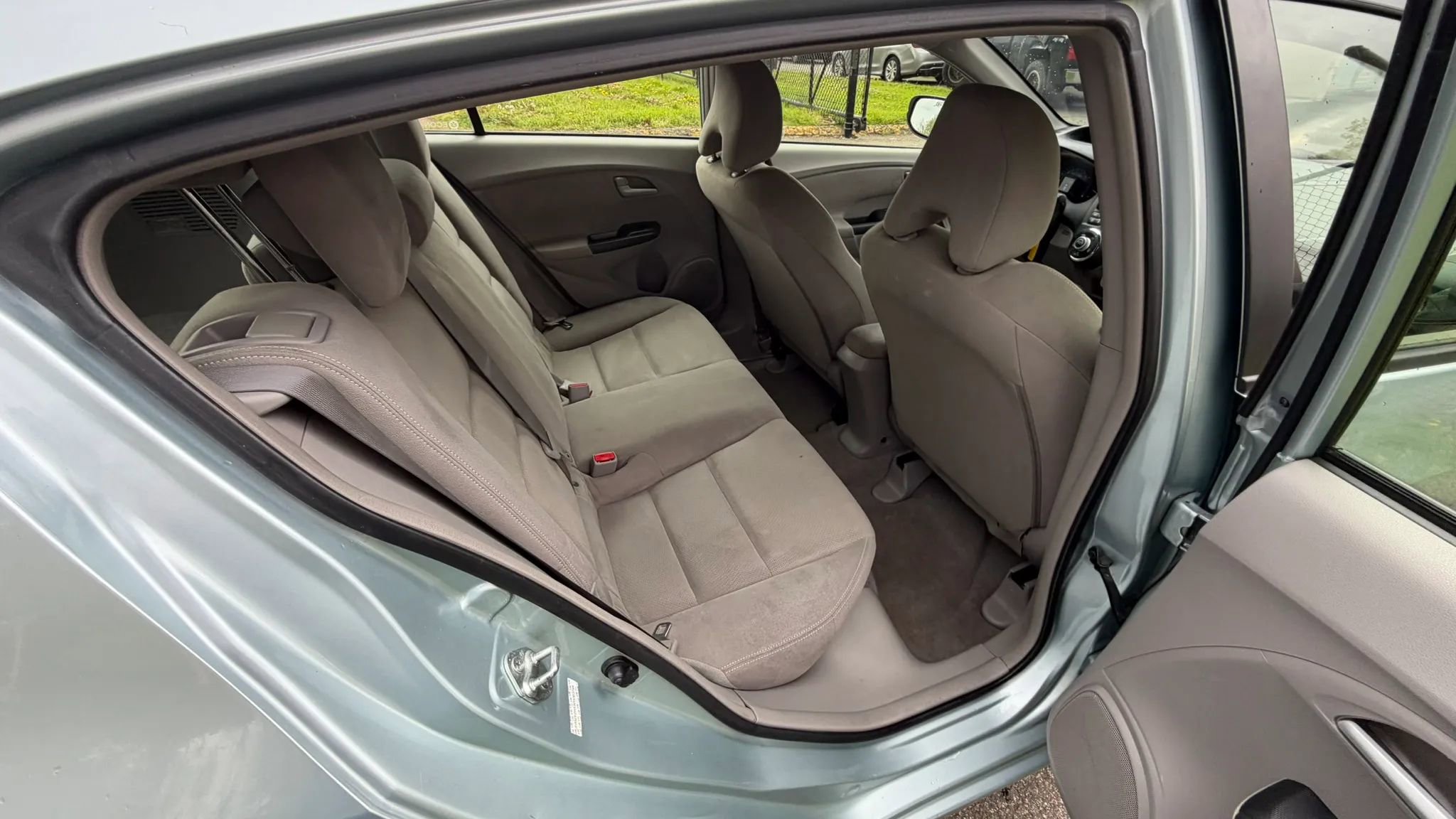 Used 2013 Honda Insight LX image 16