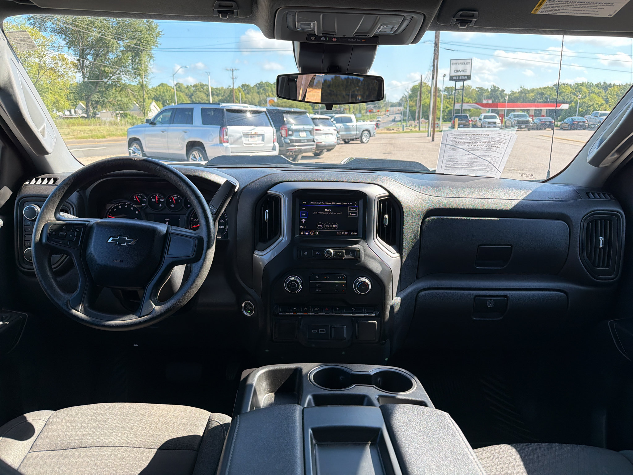 Used 2024 Chevrolet Silverado 1500 Custom Trail Boss w/ LPO, Dark Essentials Package AWD/4WD image 16