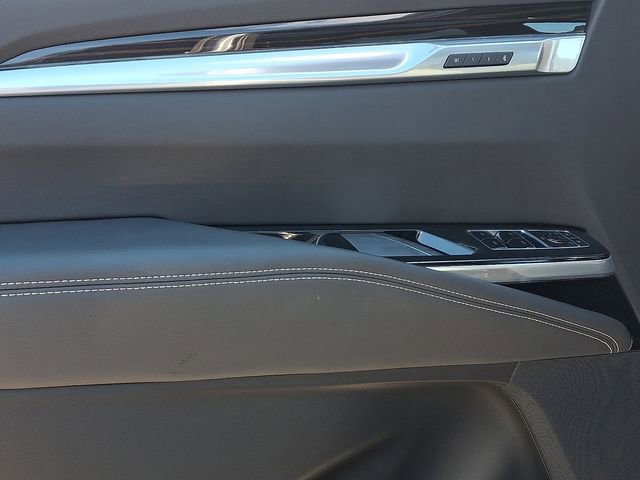 Certified 2025 Cadillac Escalade Premium Luxury image 12