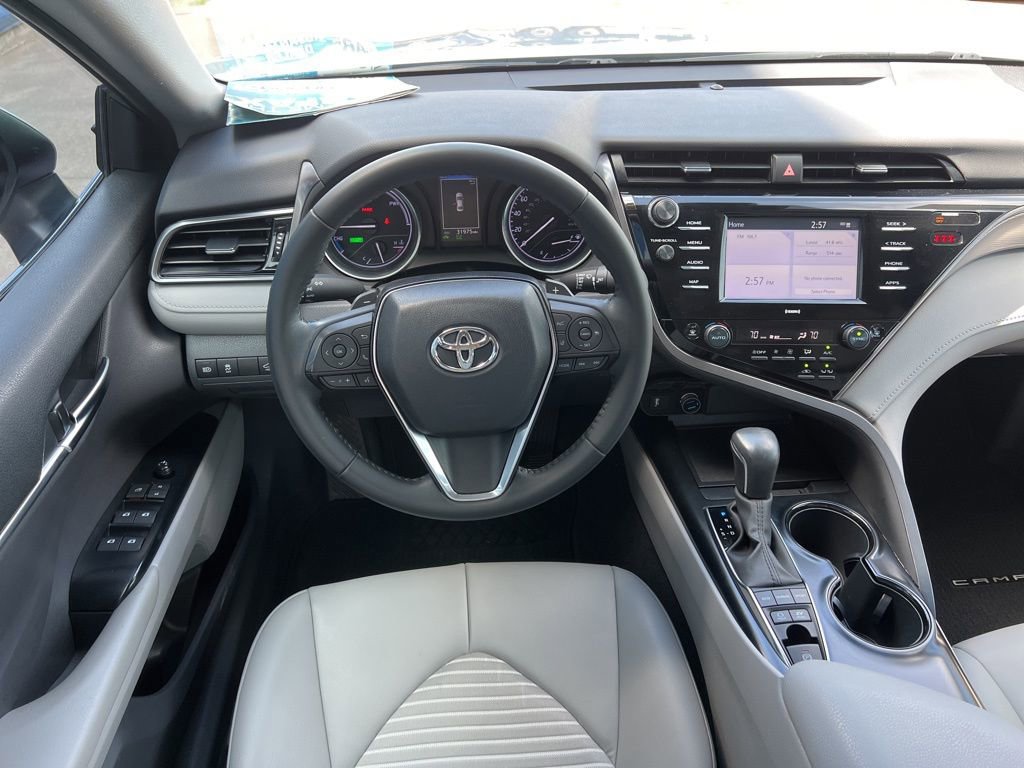 Used 2020 Toyota Camry SE image 19