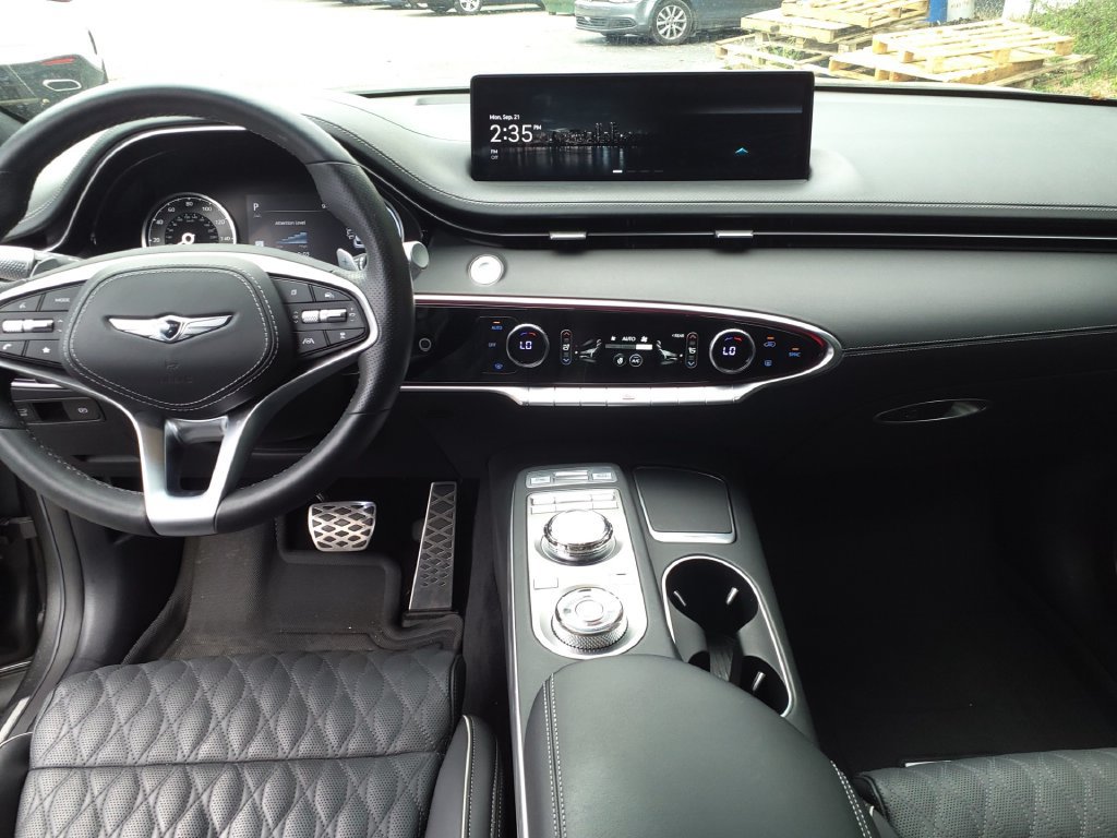 Used 2024 Genesis GV70 3.5T Sport w/ Sport Advanced Package AWD/4WD image 22