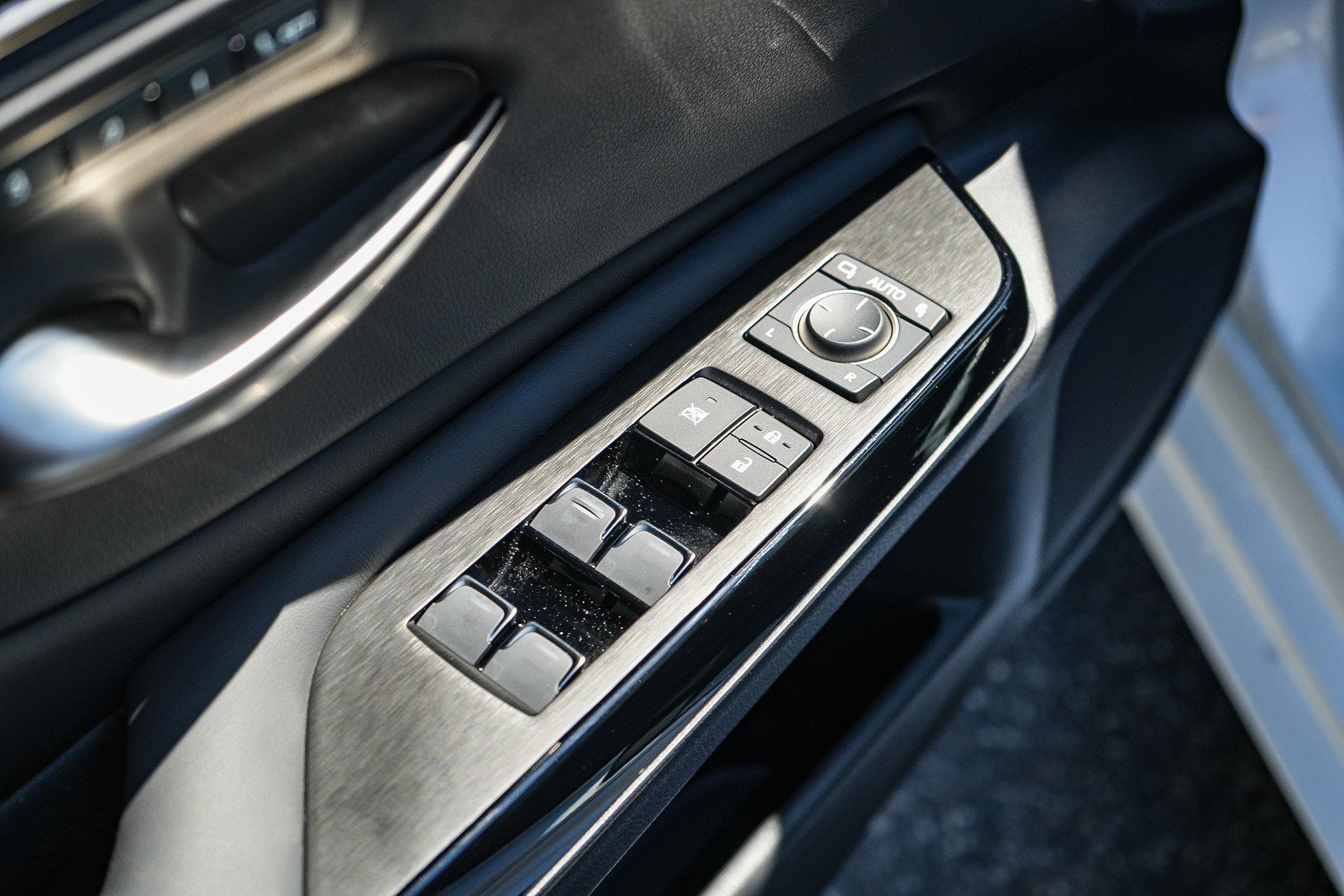 Used 2022 Lexus ES 300h w/ Premium Package FWD image 20