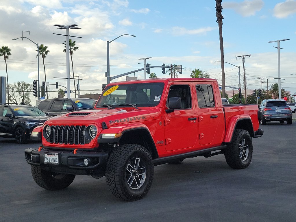 Used 2025 Jeep Gladiator Mojave AWD/4WD image 35