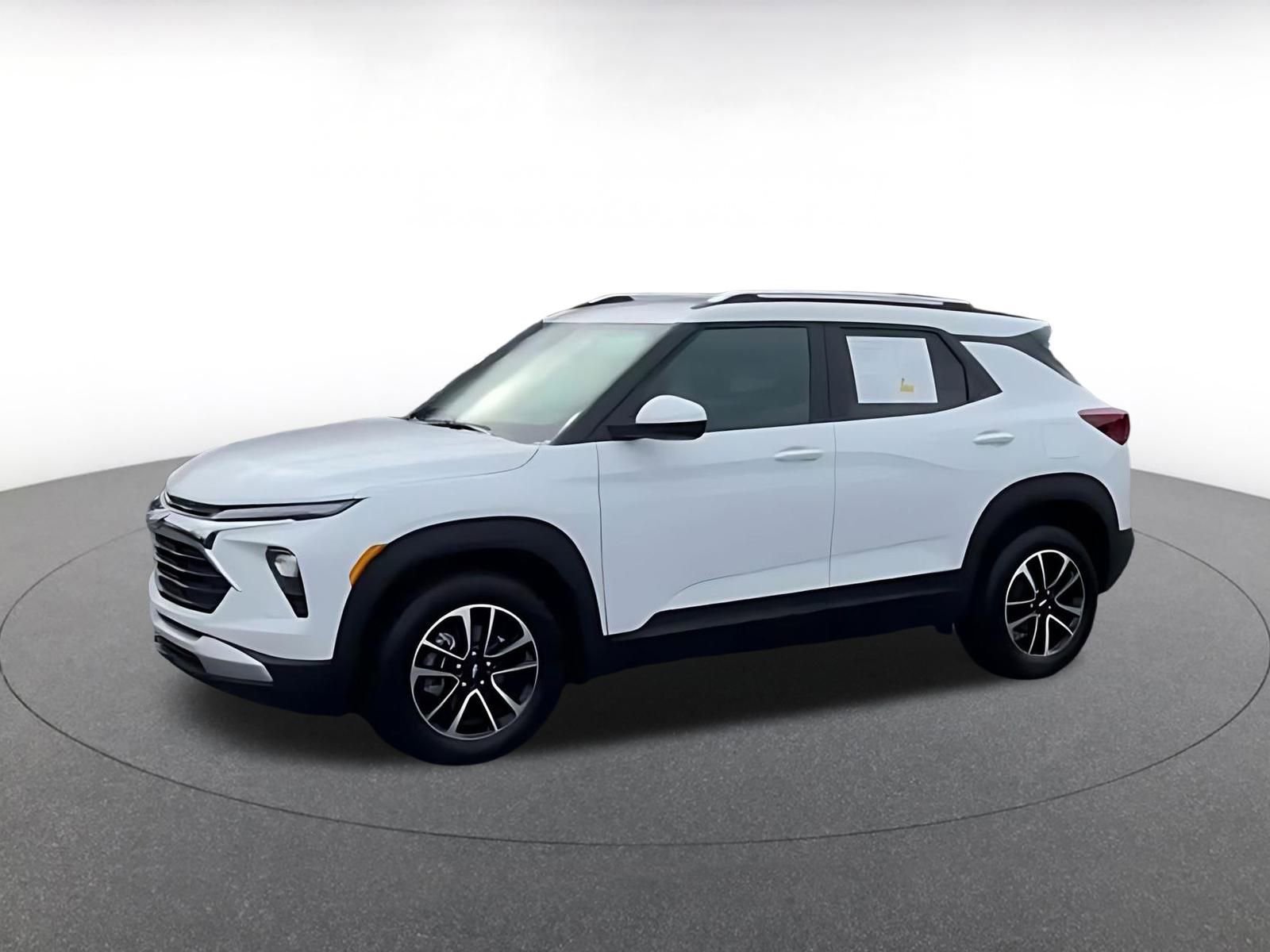 Used 2025 Chevrolet TrailBlazer LT image 8